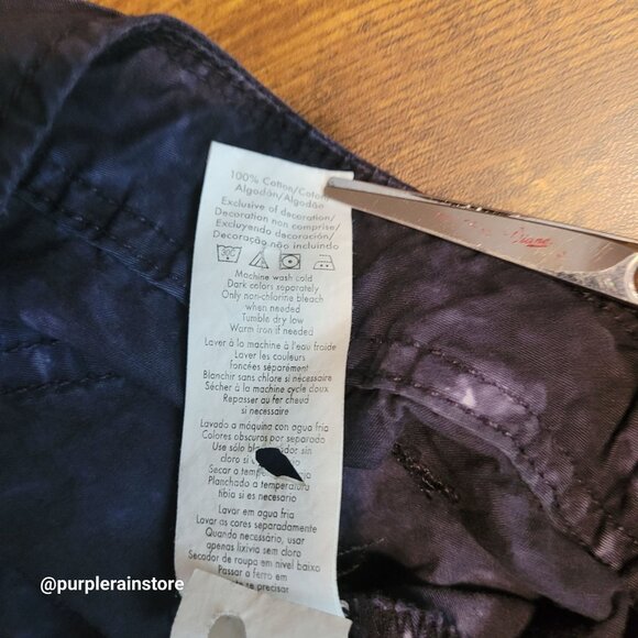 Vtg Calvin Klein Tie Dye Shorts Size 8 Mid Rise Tab Legs Blue Purple Y2K - Picture 7 of 14